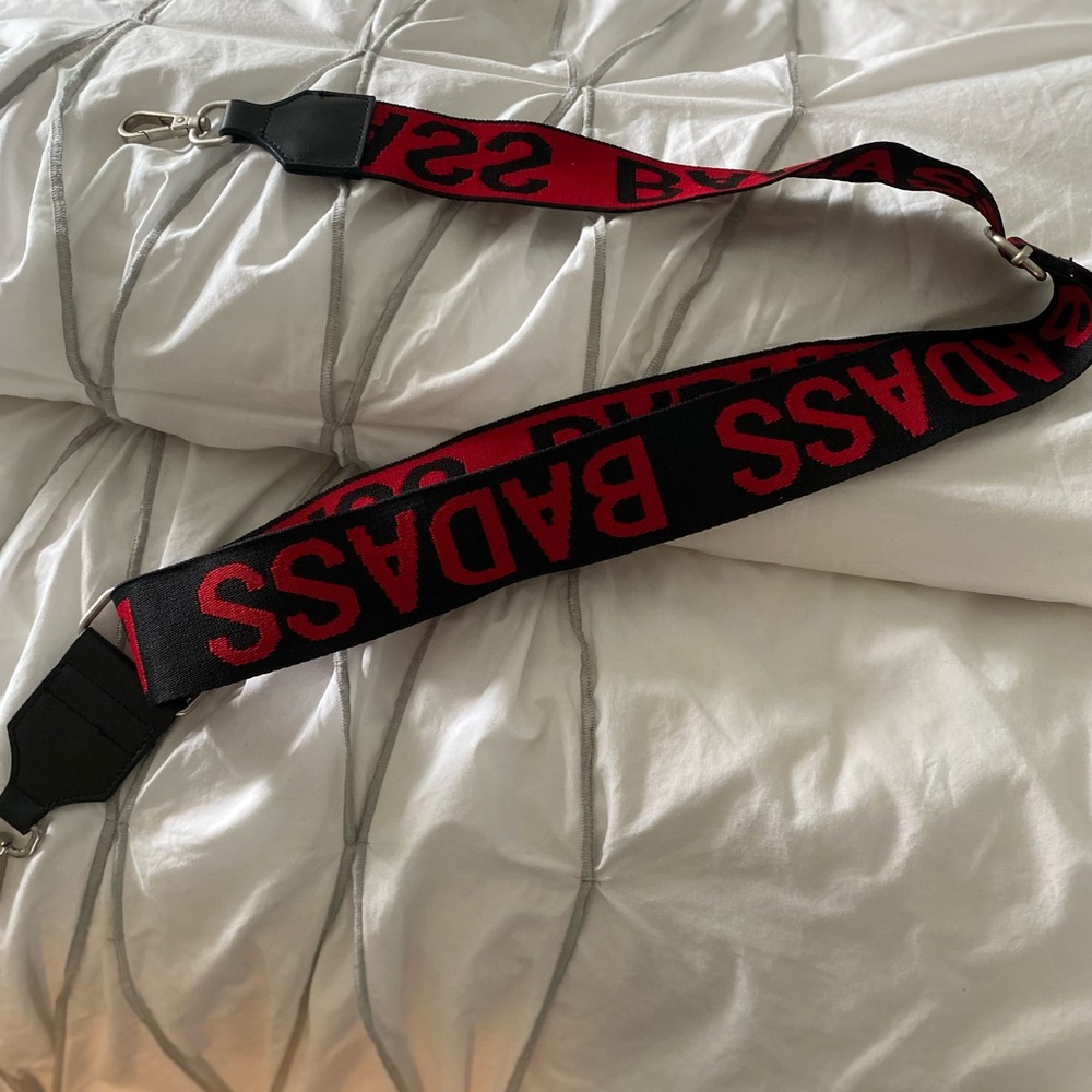 Handbag "camera" strap